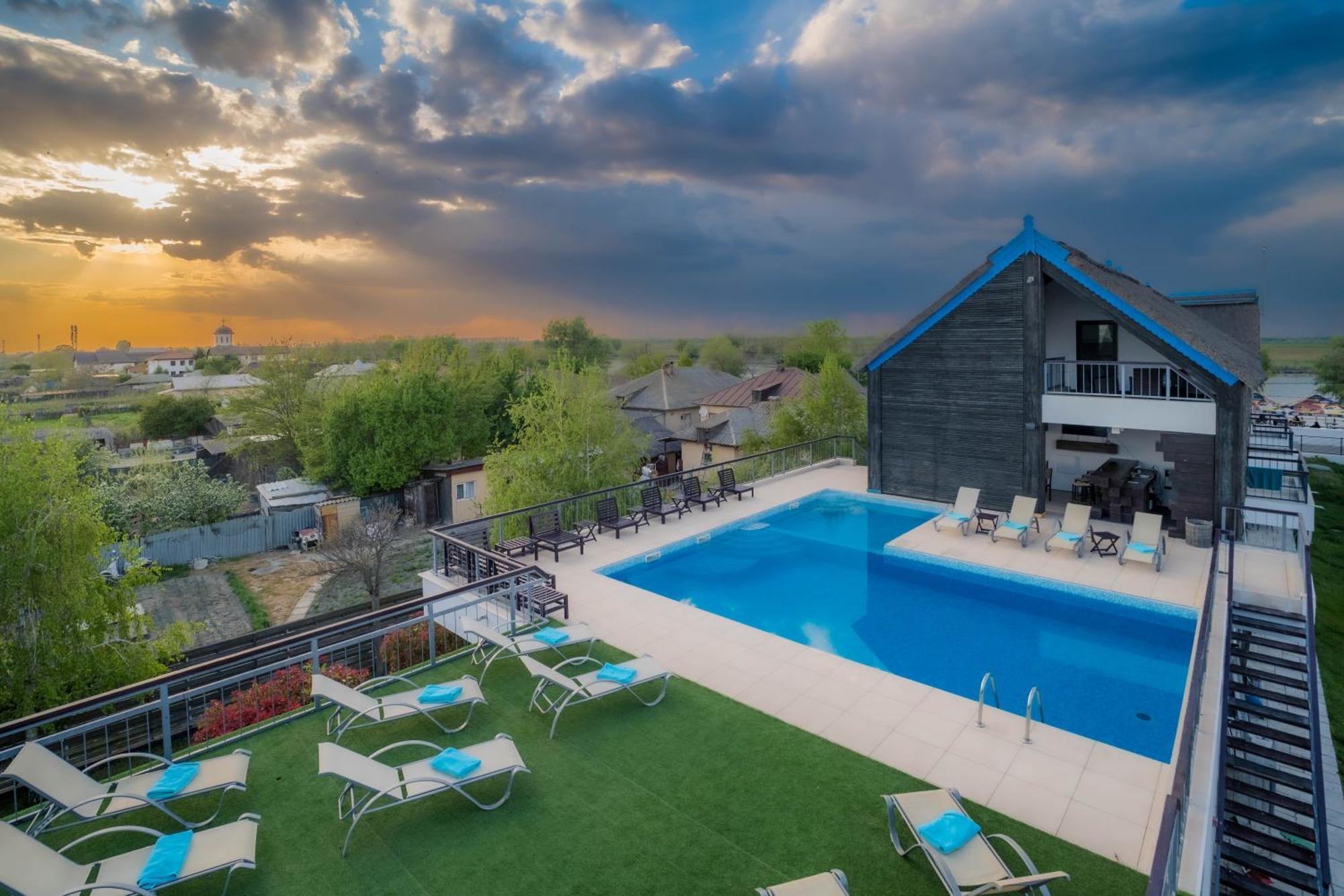 Delta Boutique & Carmen Silva Resort クリシャン エクステリア 写真